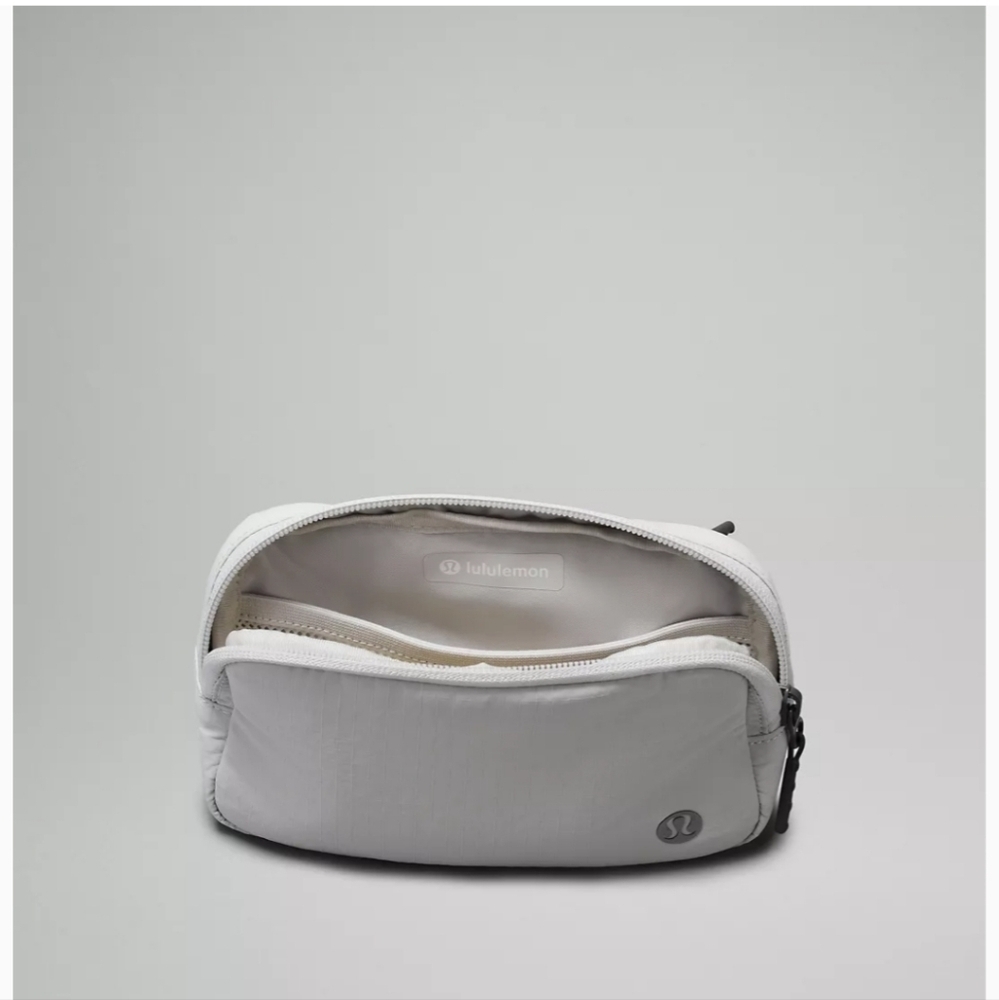 Lululemon Athletica Everywhere Belt Bag Mini Ripstop one size New - Picture 12 of 12